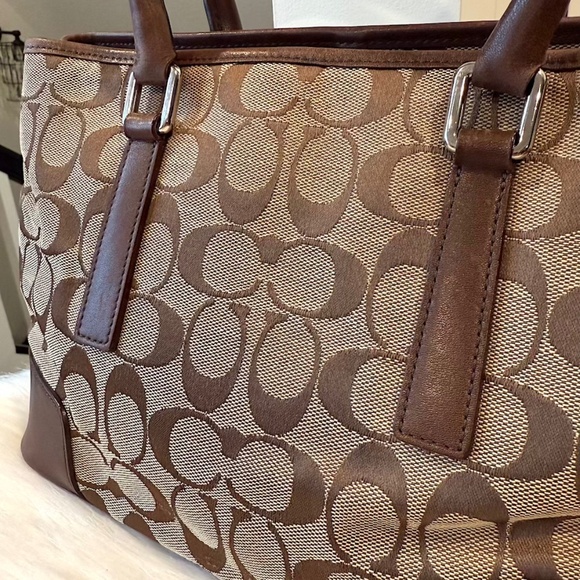 Coach Signature Tote Bag Canvas Beige Auth (EUC) - Picture 6 of 16